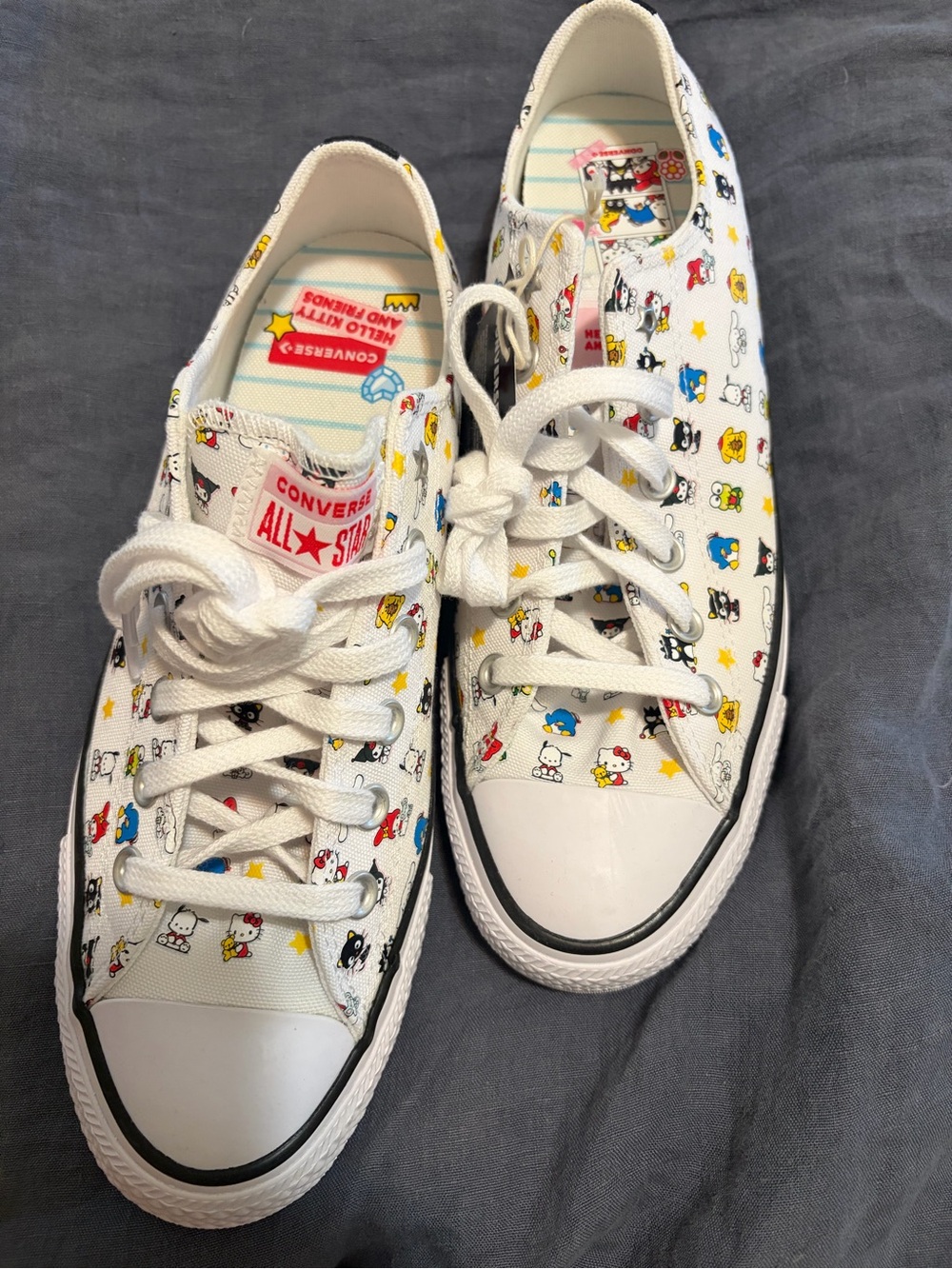 Converse women’s White Hello Kitty Print Low Top Sneakers
